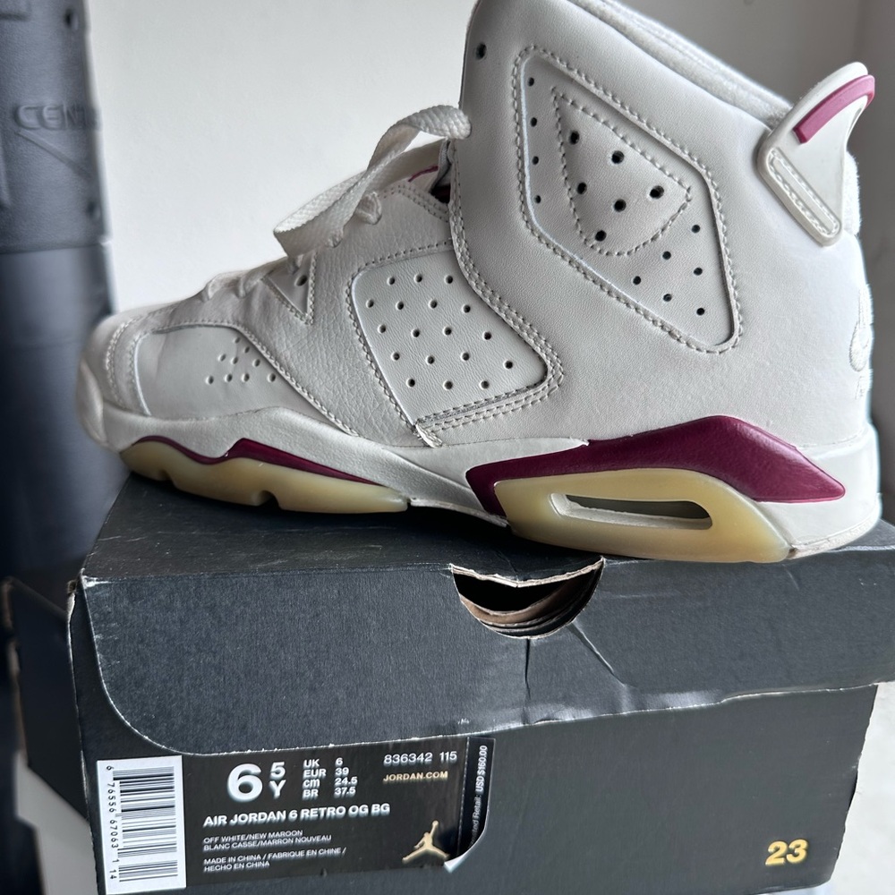 Jordan Kids Sneakers - Cream and Maroon